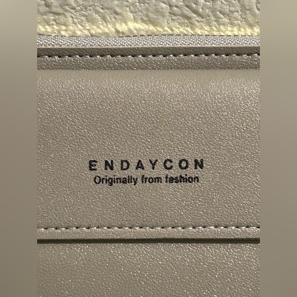 ENDAYCON Beige Crossbody Wallet – Zip Around, Brand New - Picture 2 of 6